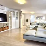 Imperial 110 M2, 4 Rooms, Old Town, 300M Wawel
