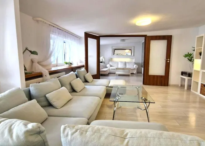 Imperial 110 M2, 4 Rooms, Old Town, 300M Wawel