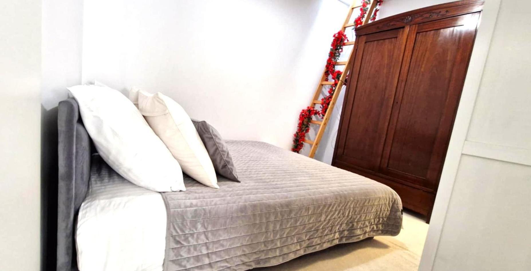 Apartment Imperial 110 M2, 4 Rooms, Old Town, 300m Wawel
