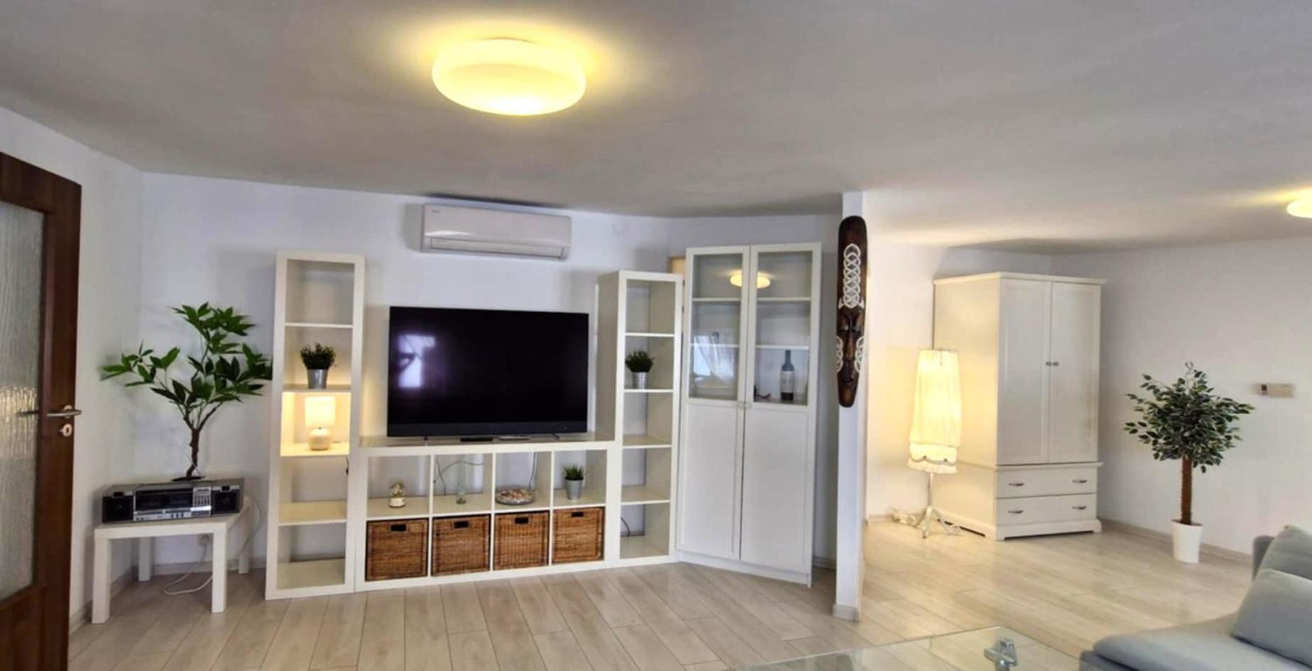Imperial 110 M2, 4 Rooms, Old Town, 300m Wawel Apartment